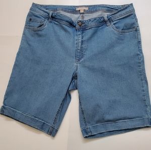 Woman Within Plus Size Bermuda Light Wash Blue Denim Cuff Shorts Sz 18W
